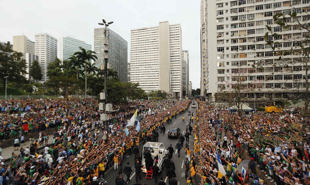 POPE-BRAZIL-6