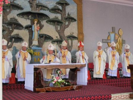 DC_Hiweu_nham_chuc_6