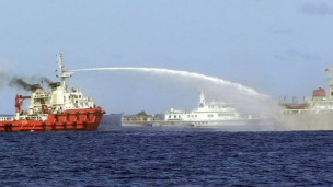 viet_china_clash_304x171_ap_nocredit