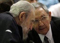 Fidel-and-Ra-l-Castro-008-300x180