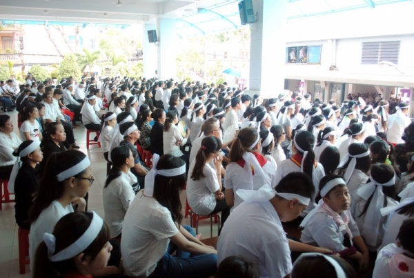 H1220cong20doan20tham20du20thanh20le20an20tang