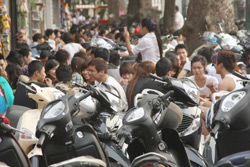 sidewalk_cafe_hanoi250_b